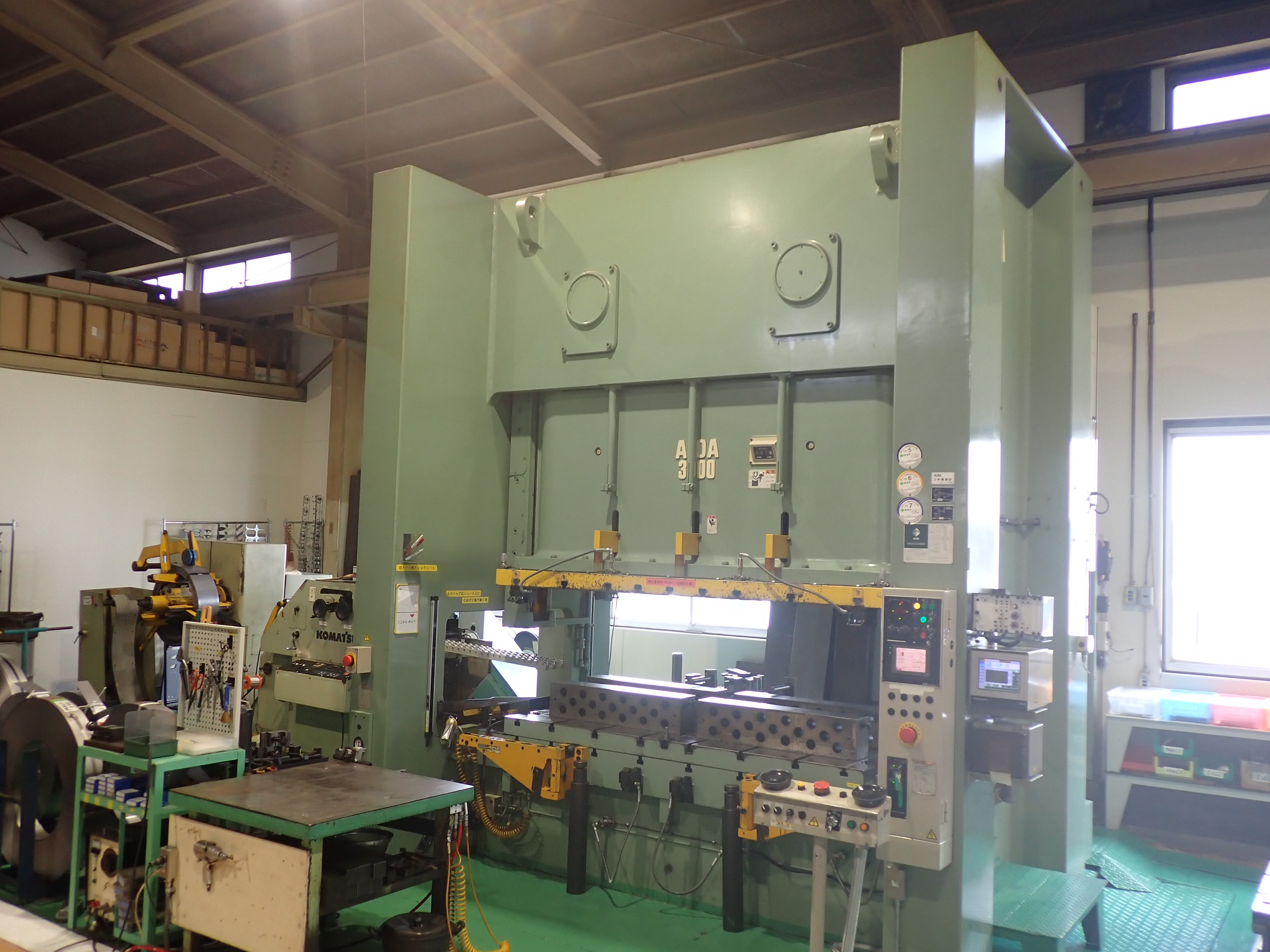 横山製作所 トライプレス